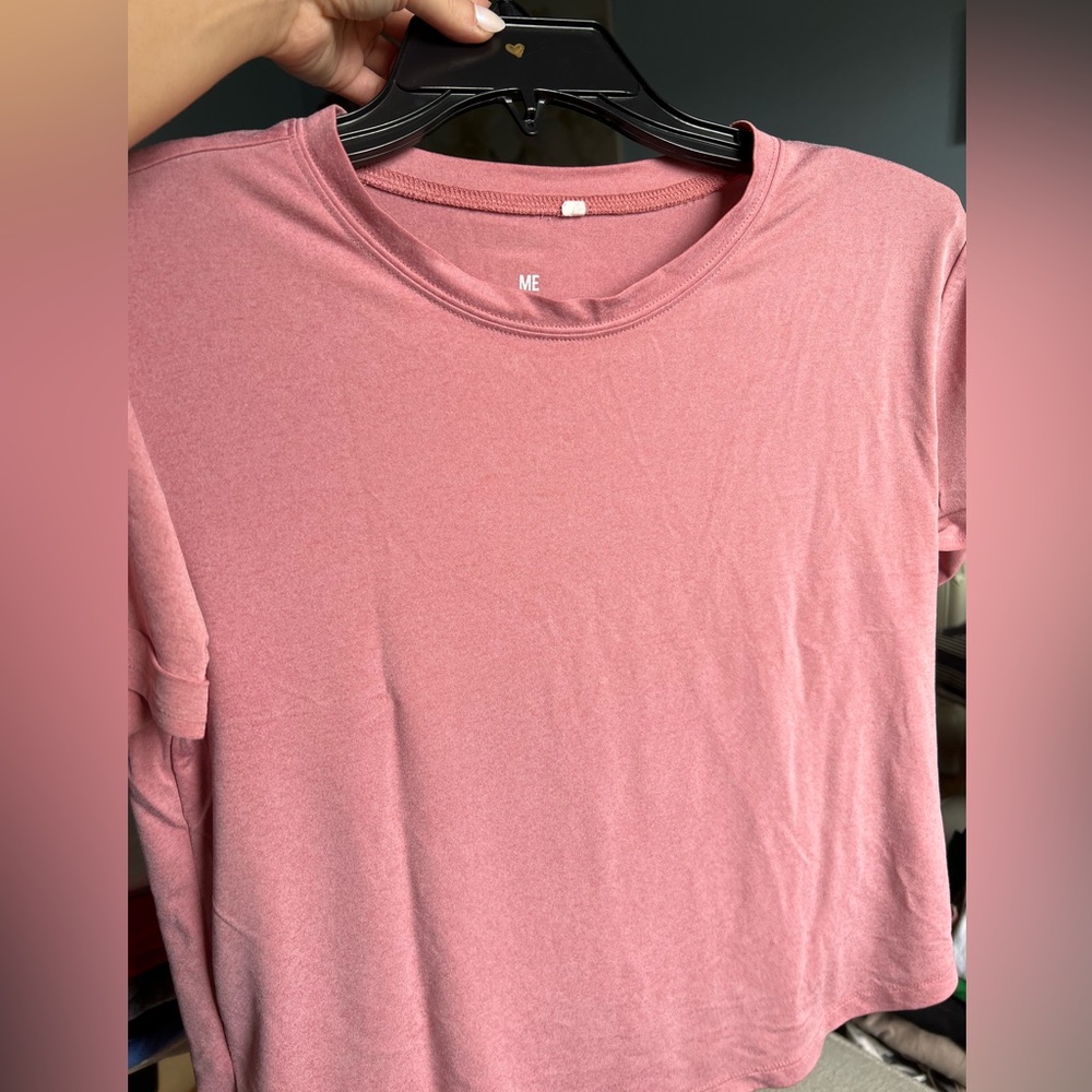 PacSun Me To We simple tee shirt in dusty pink :)